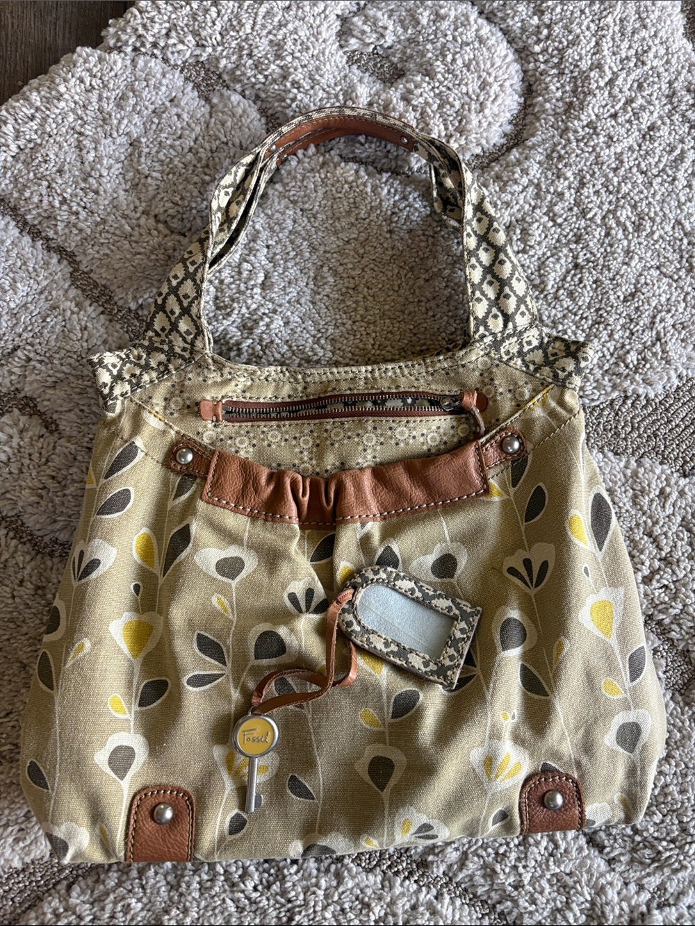 Fossil canvas bag with key